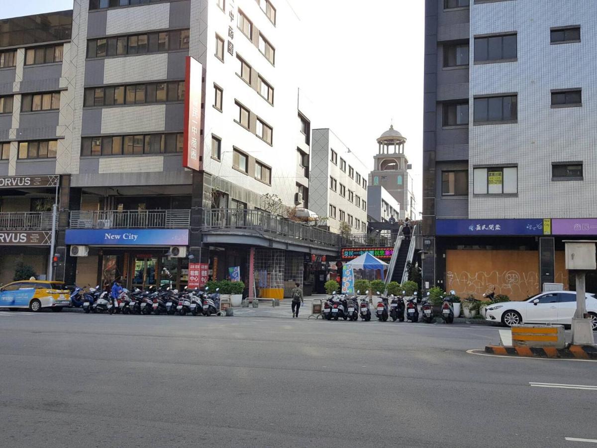 Апартаменты 台中一中街格雷熊 Экстерьер фото